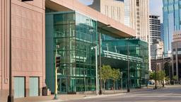 Hoteles cerca de North Hennepin Community College