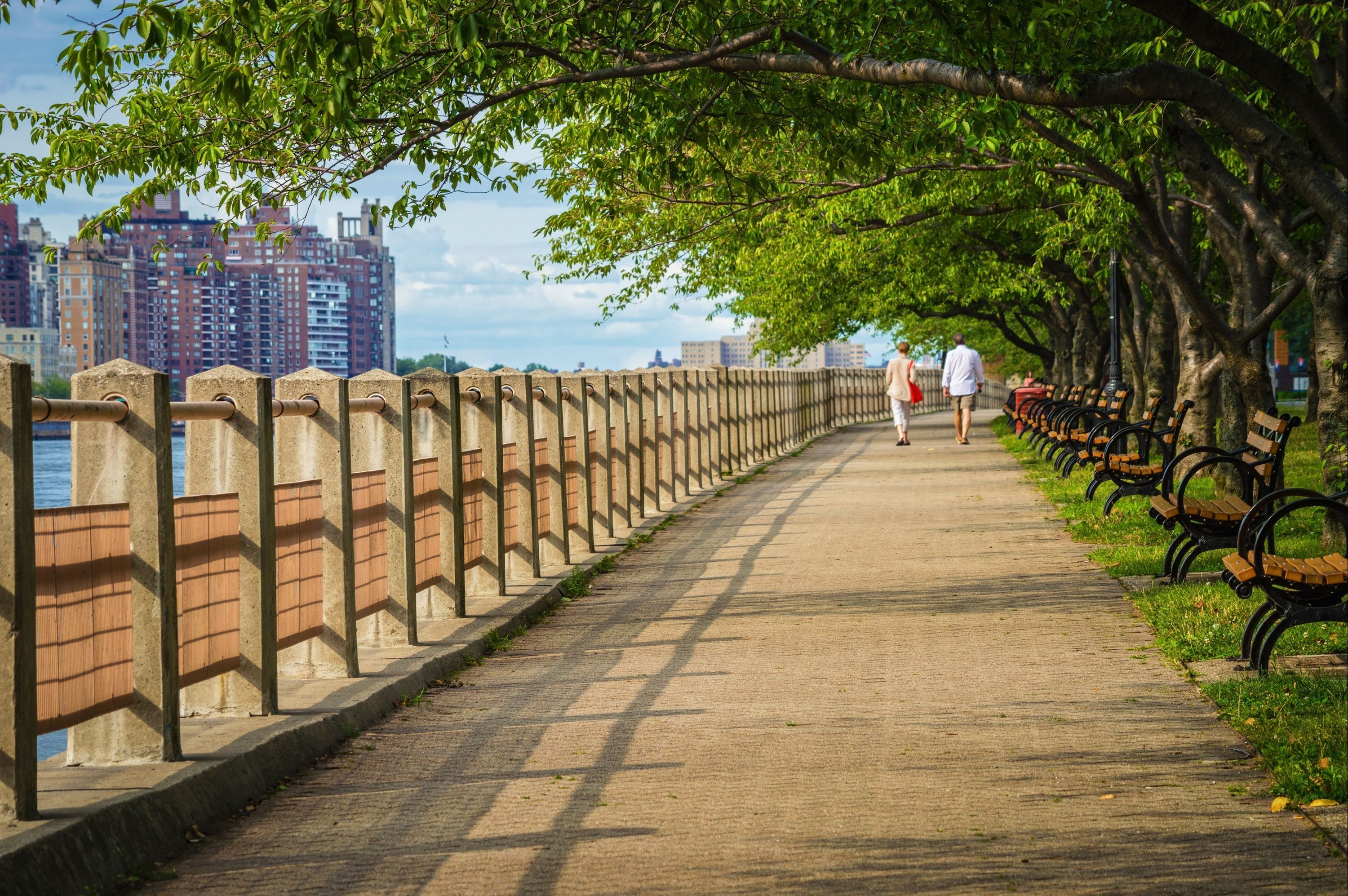 Renta de autos en Isla Roosevelt (Nueva York) Busca autos de renta en