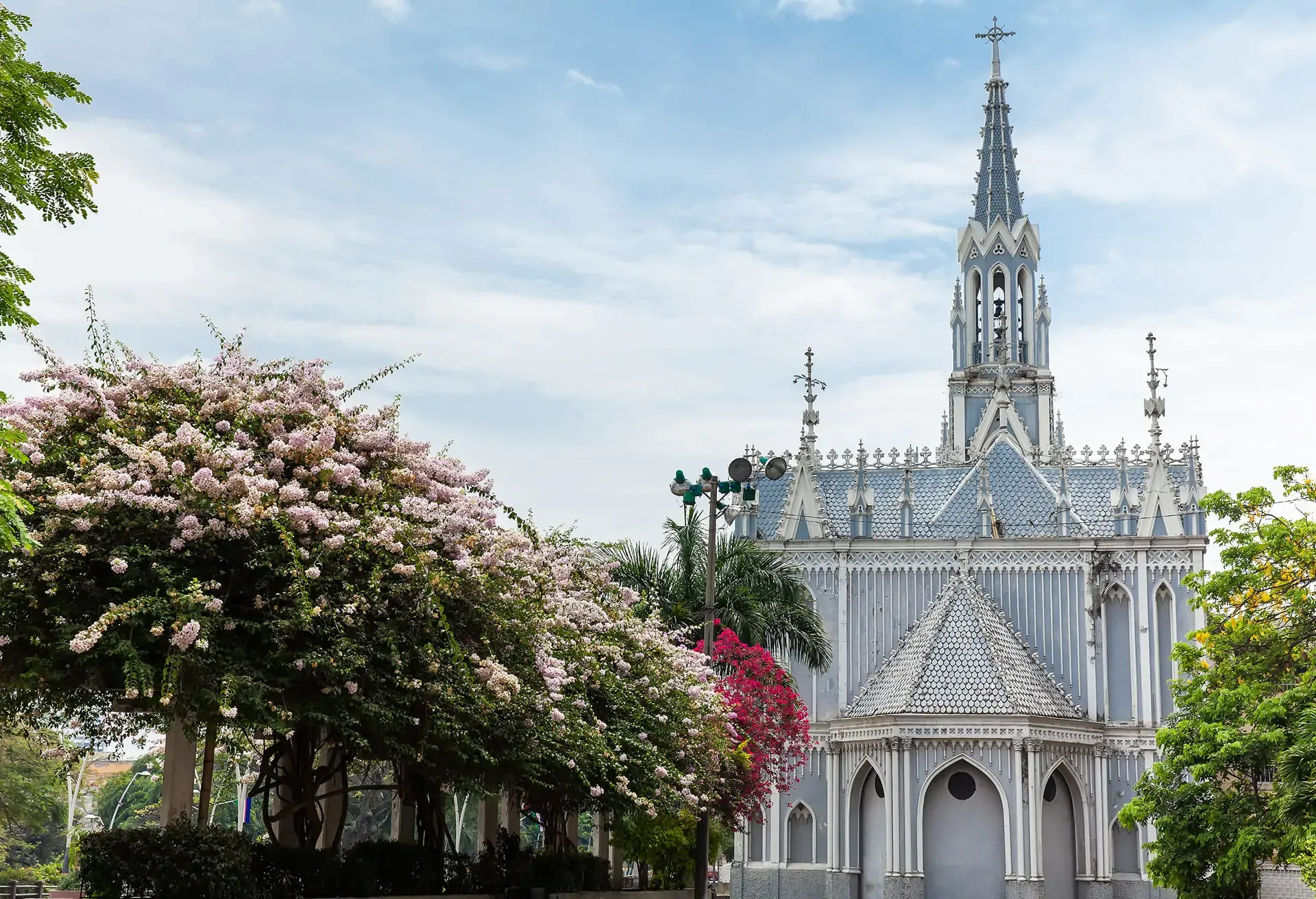 subpage_festivalescalicard1_1920x1312_guiafestivales