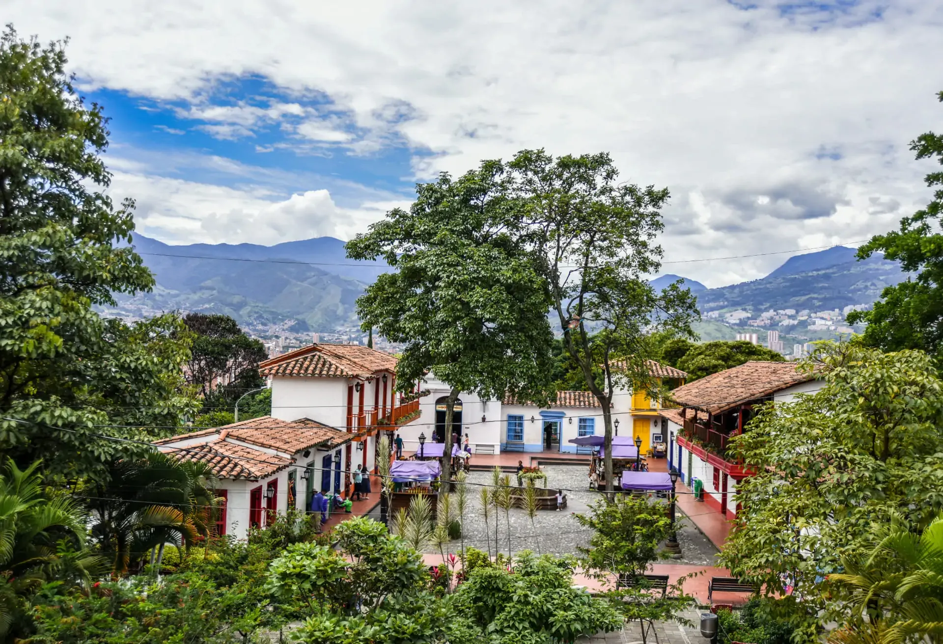 subpage_carnavalmedellincard2_1920x1312_guiafestivales