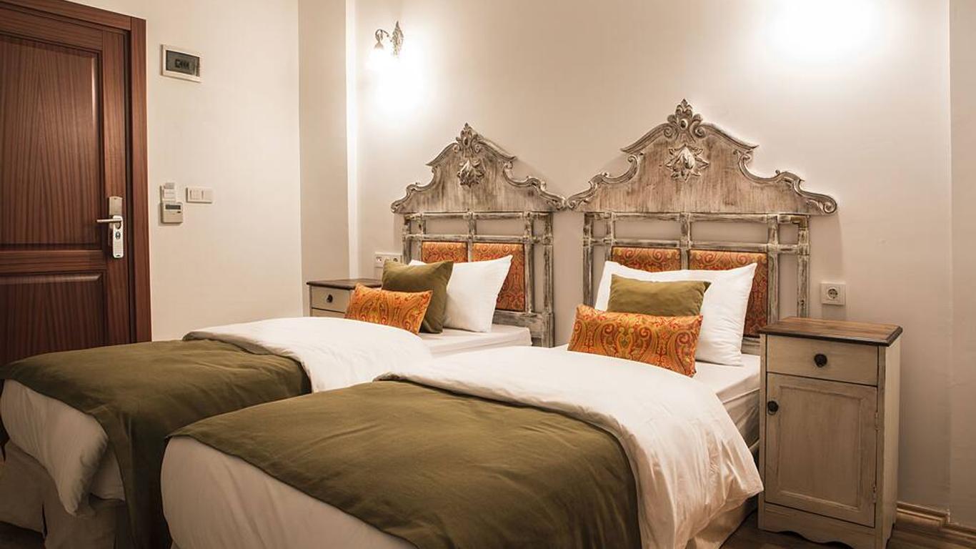 Oriella Hotel