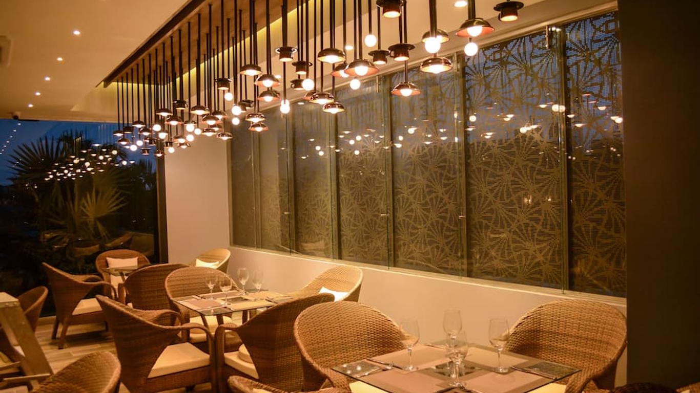 Perla Suite Hotel