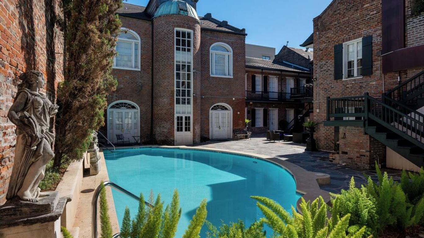 Chateau Hotel