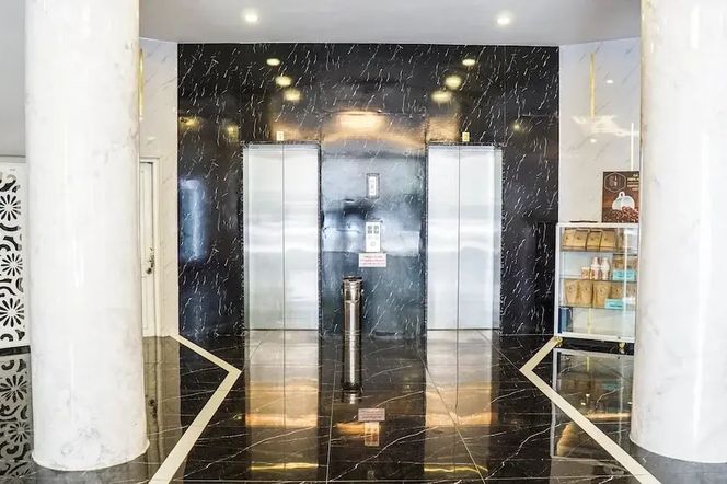 C Central Hotel