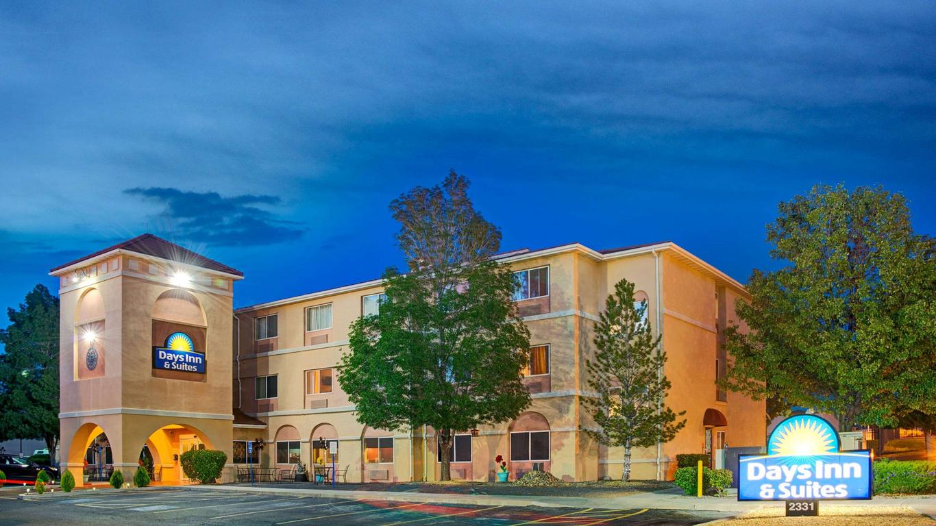 Days Inn & Suites by Wyndham Airport Albuquerque