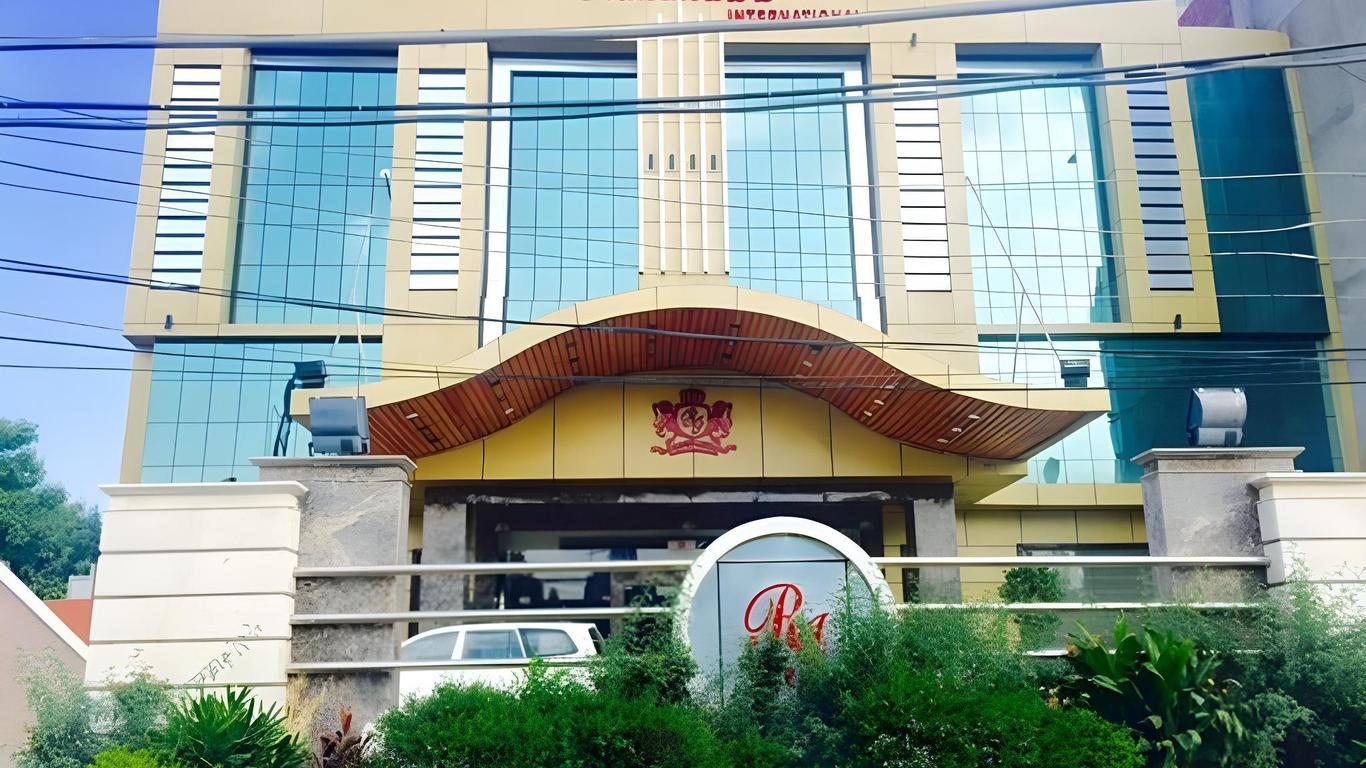 Hotel Randhawa International