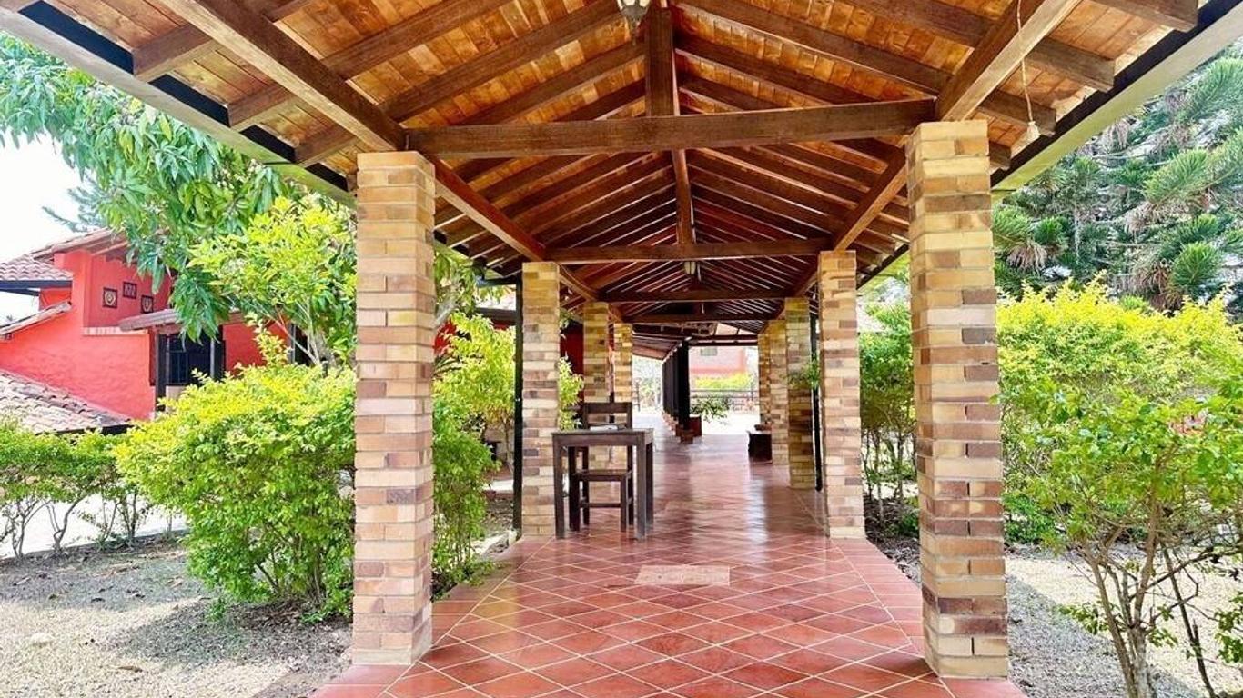Hotel Cristo Rey Campestre