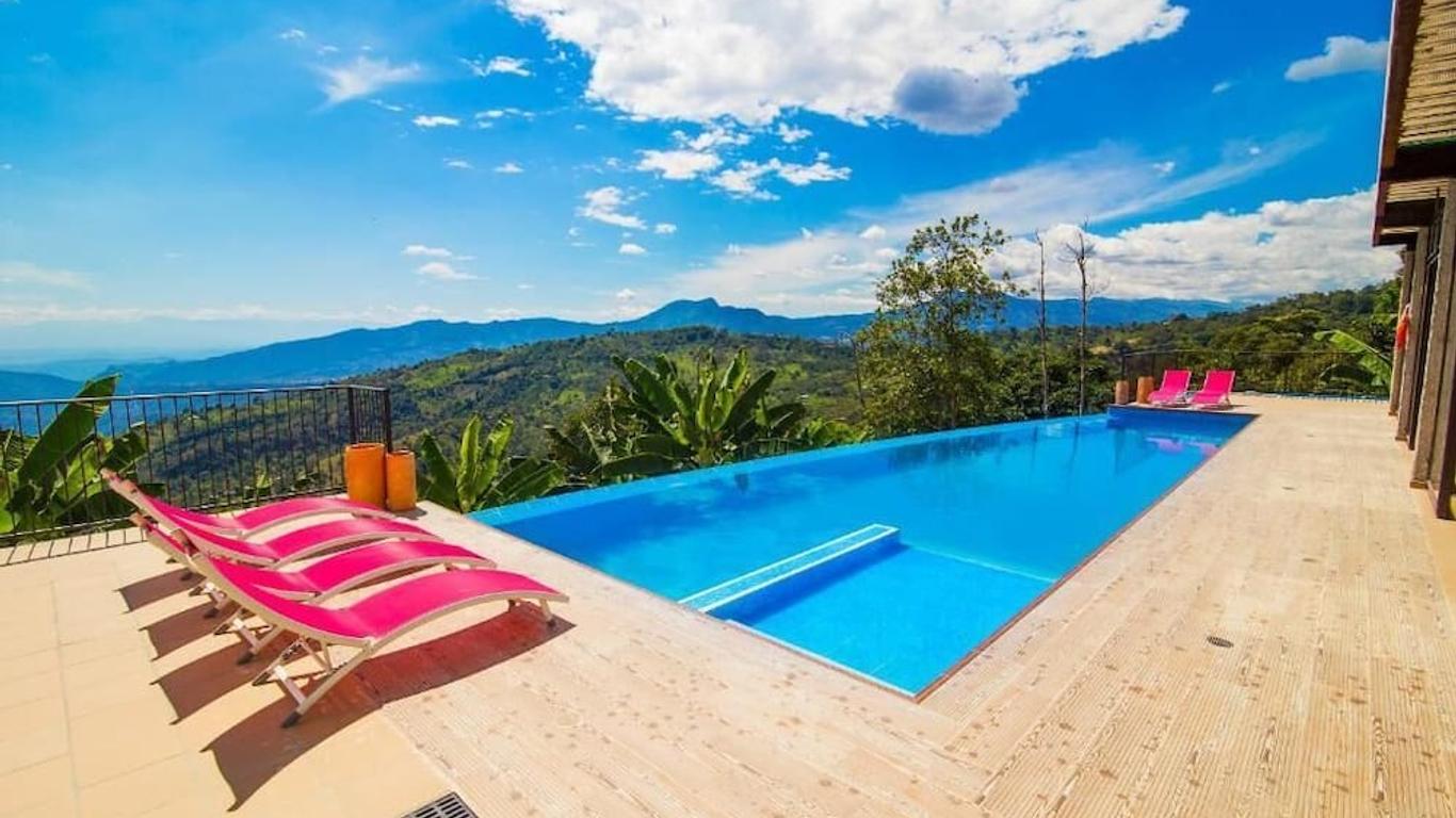 Hotel Casa Portones