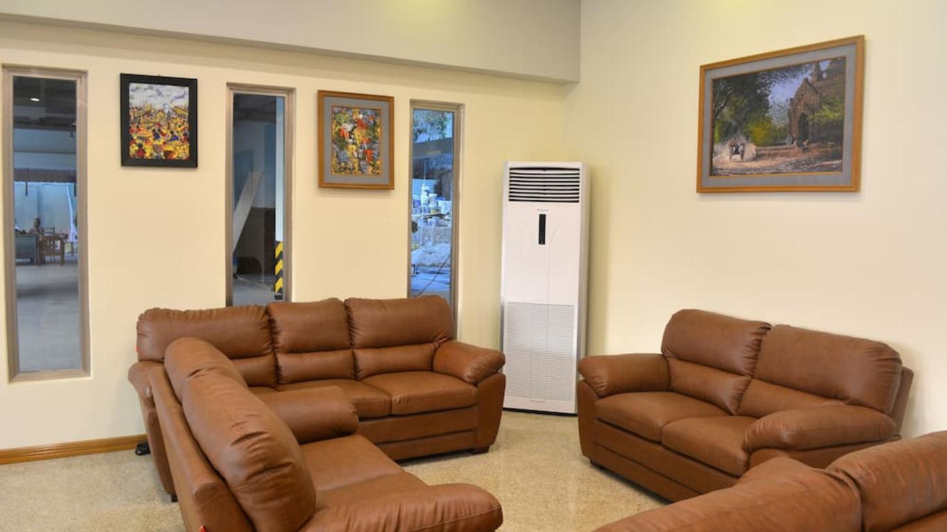 Silver Green Hotel