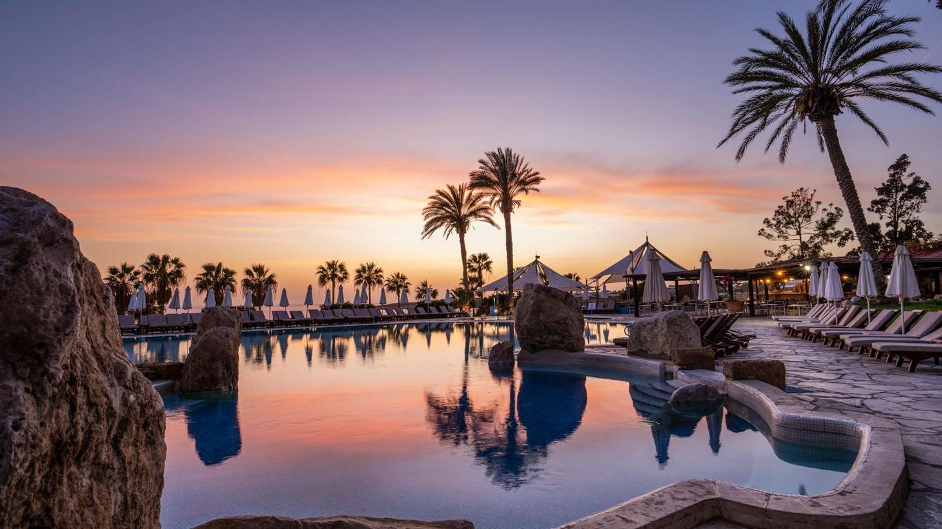 Coral Beach Hotel And Resort