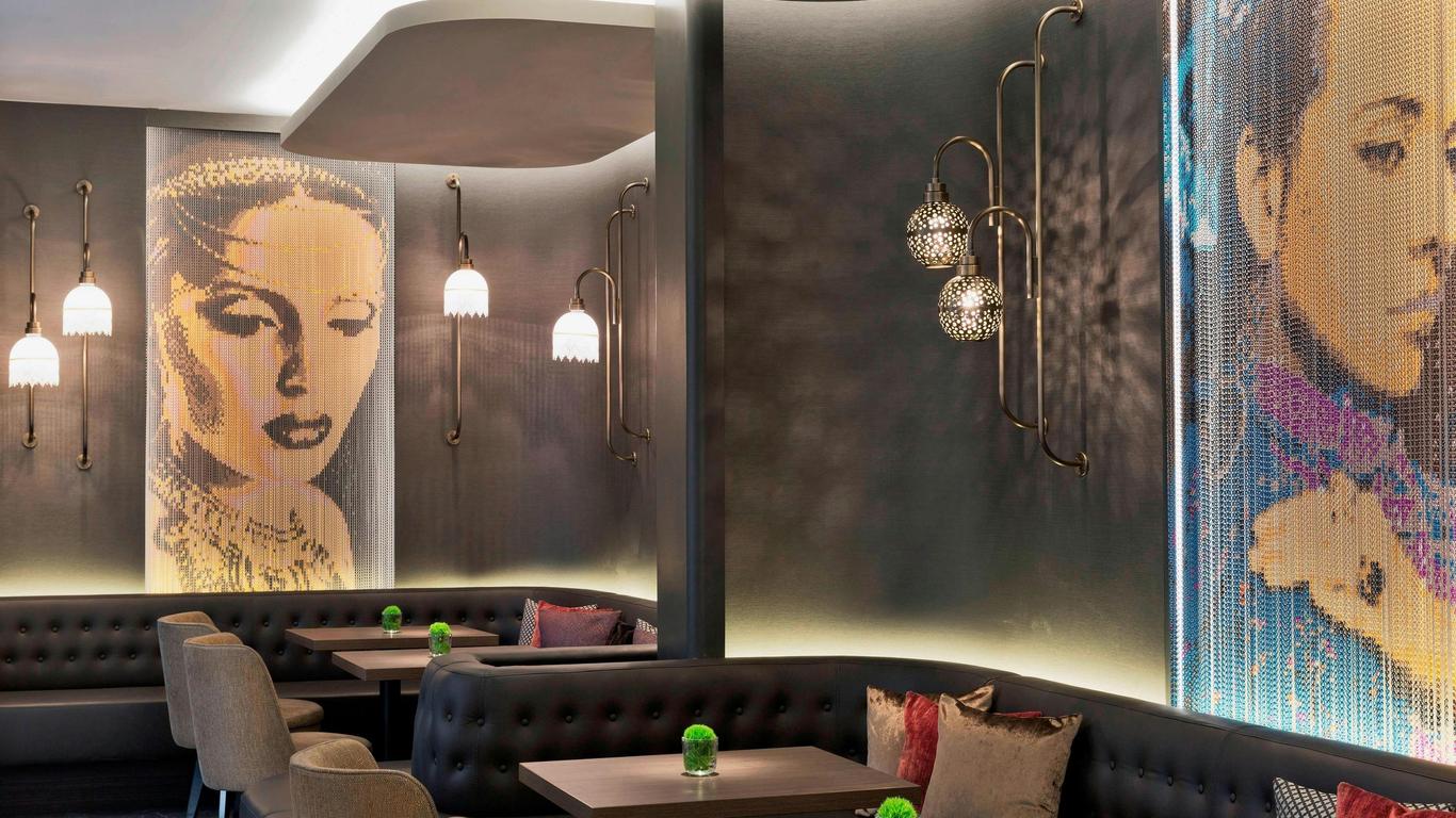 Renaissance Vienna Schönbrunn Hotel