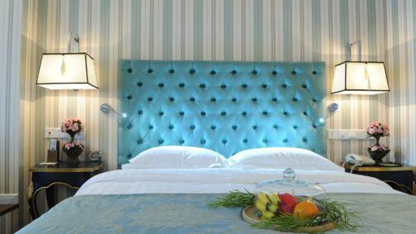 Seeker Hotel