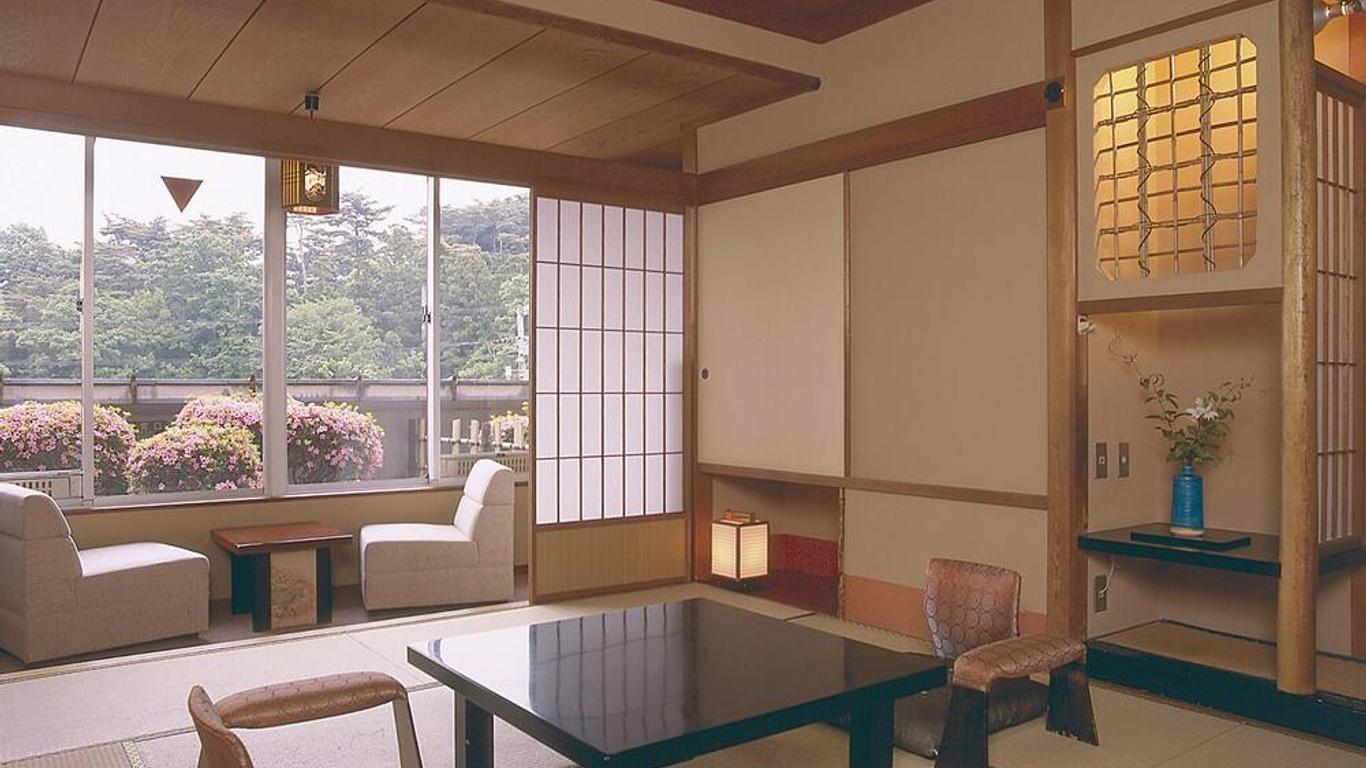 Yuzankaku