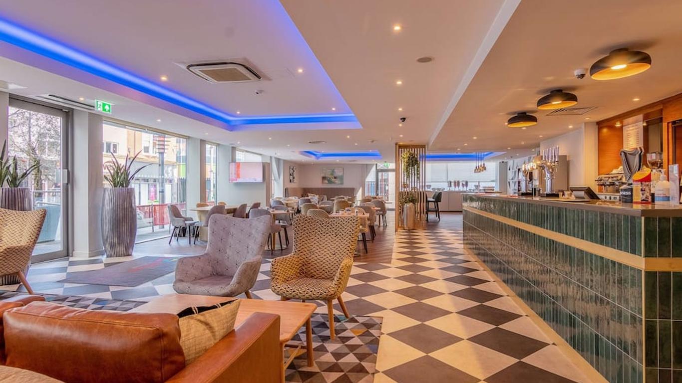 Ramada Encore by Wyndham Leicester City Centre