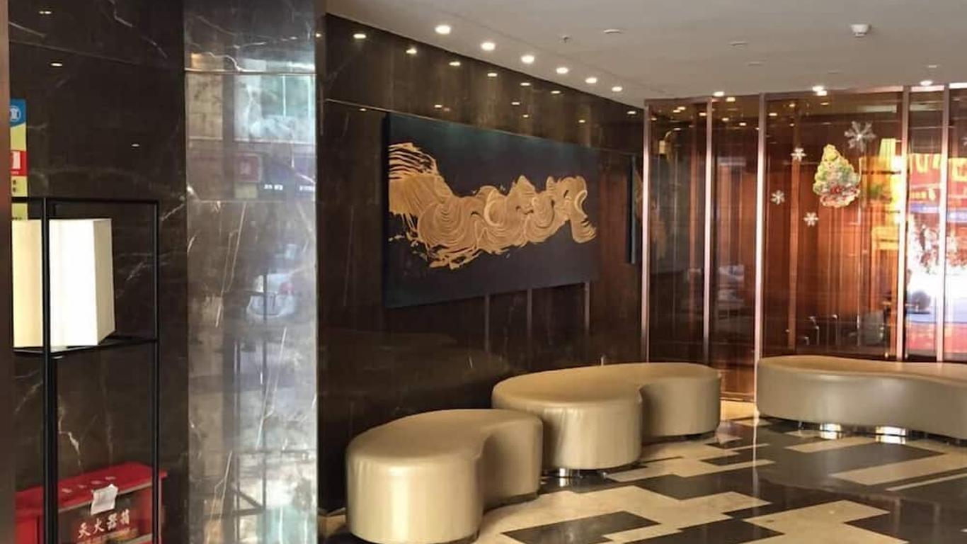 Insail Hotels (Guangyuanxincun Jingtai Pedestrian Street Guangzhou)