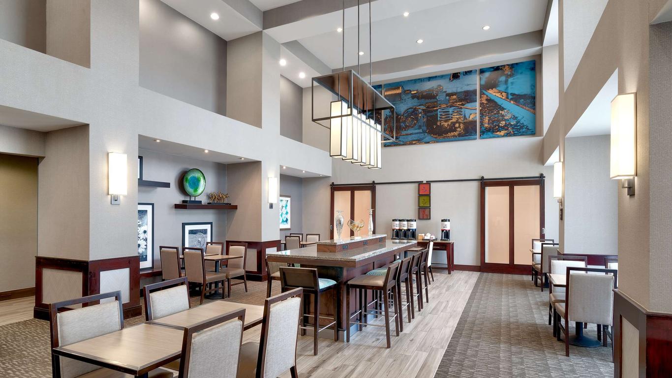 Hampton Inn & Suites Ft. Worth-Burleson