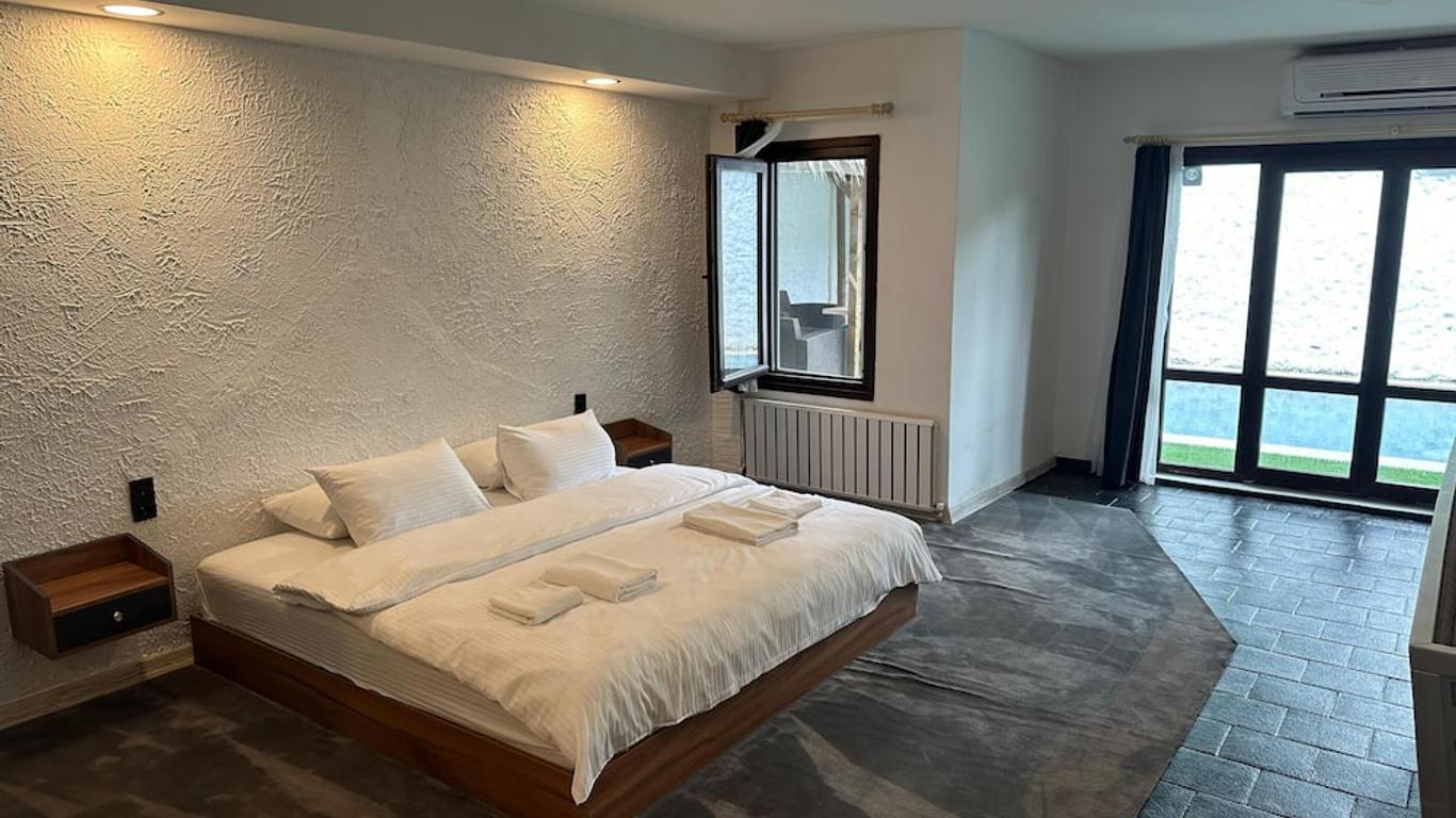 Mavilla Hotel