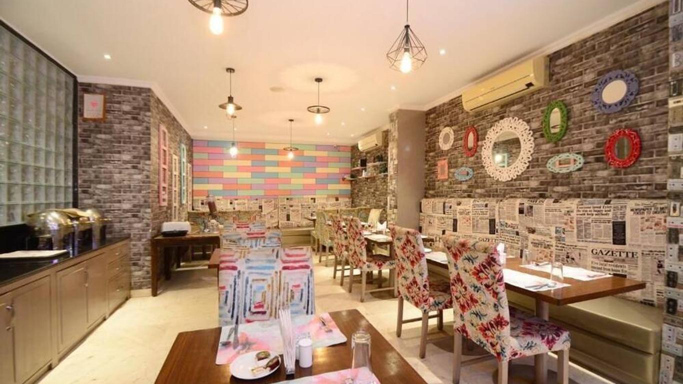 Hotel Yulia- Le Amour Inn
