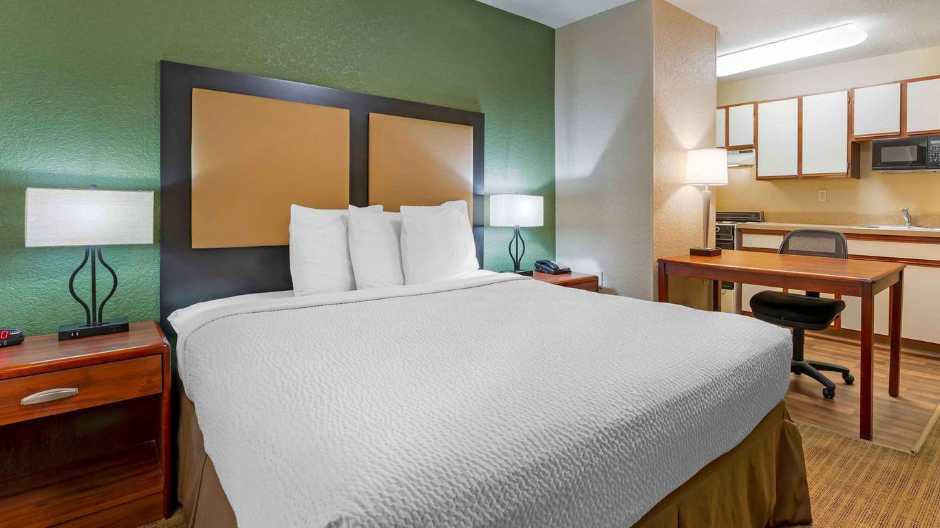 Extended Stay America Suites - Fort Wayne - North