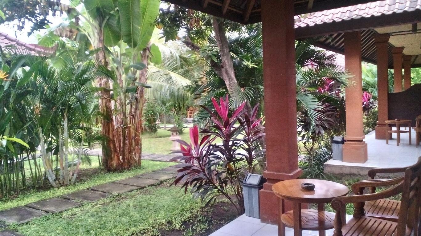 Suka Sari Cottages