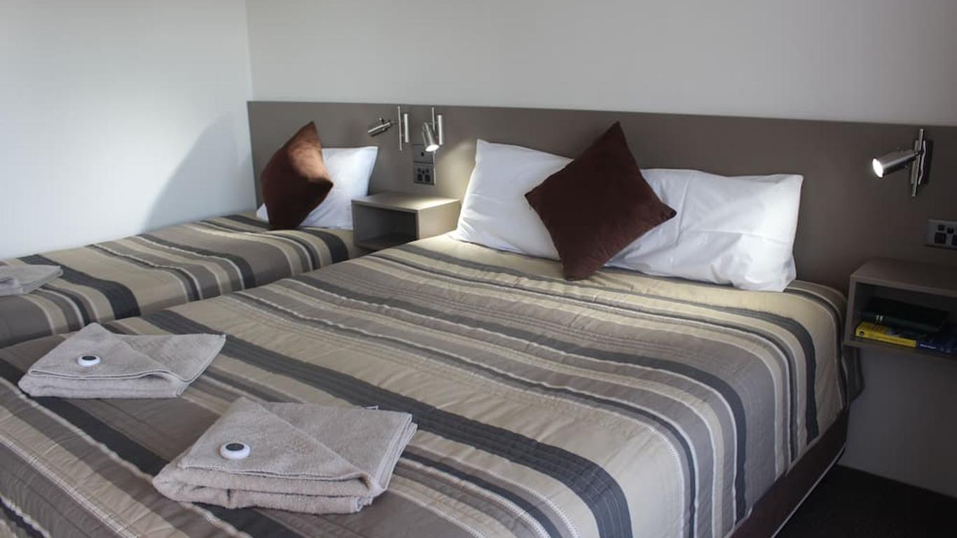 Centrepoint Motel