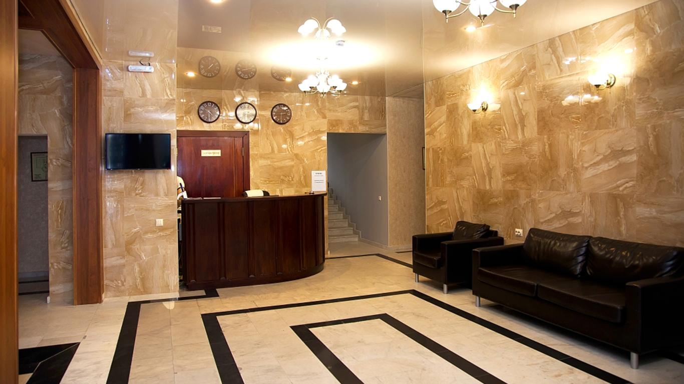Utomlyonnye Solntsem Hotel
