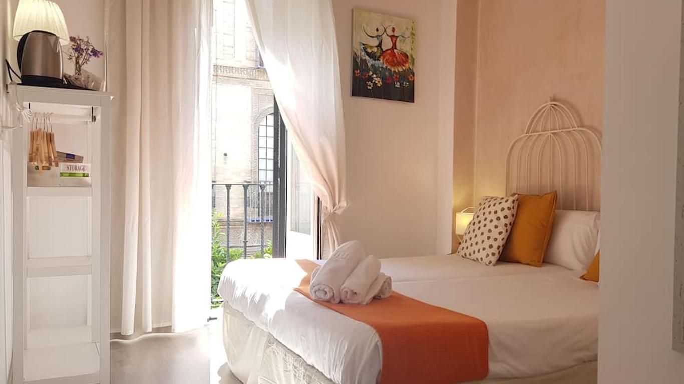 Isa Sevilla Suites