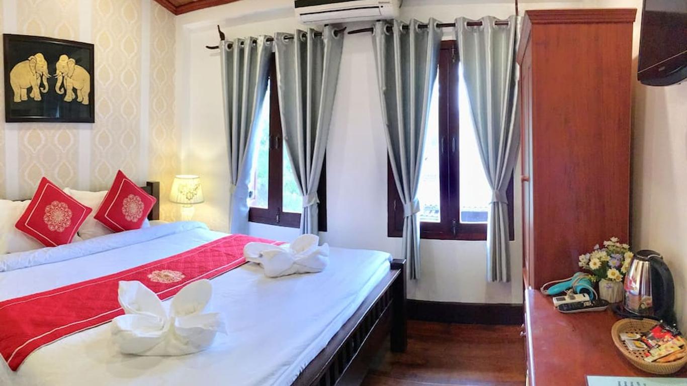 Pangkham Lodge
