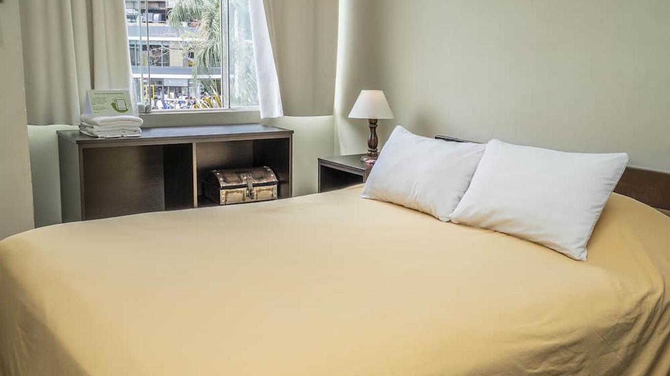 Pariwana Hostel Lima