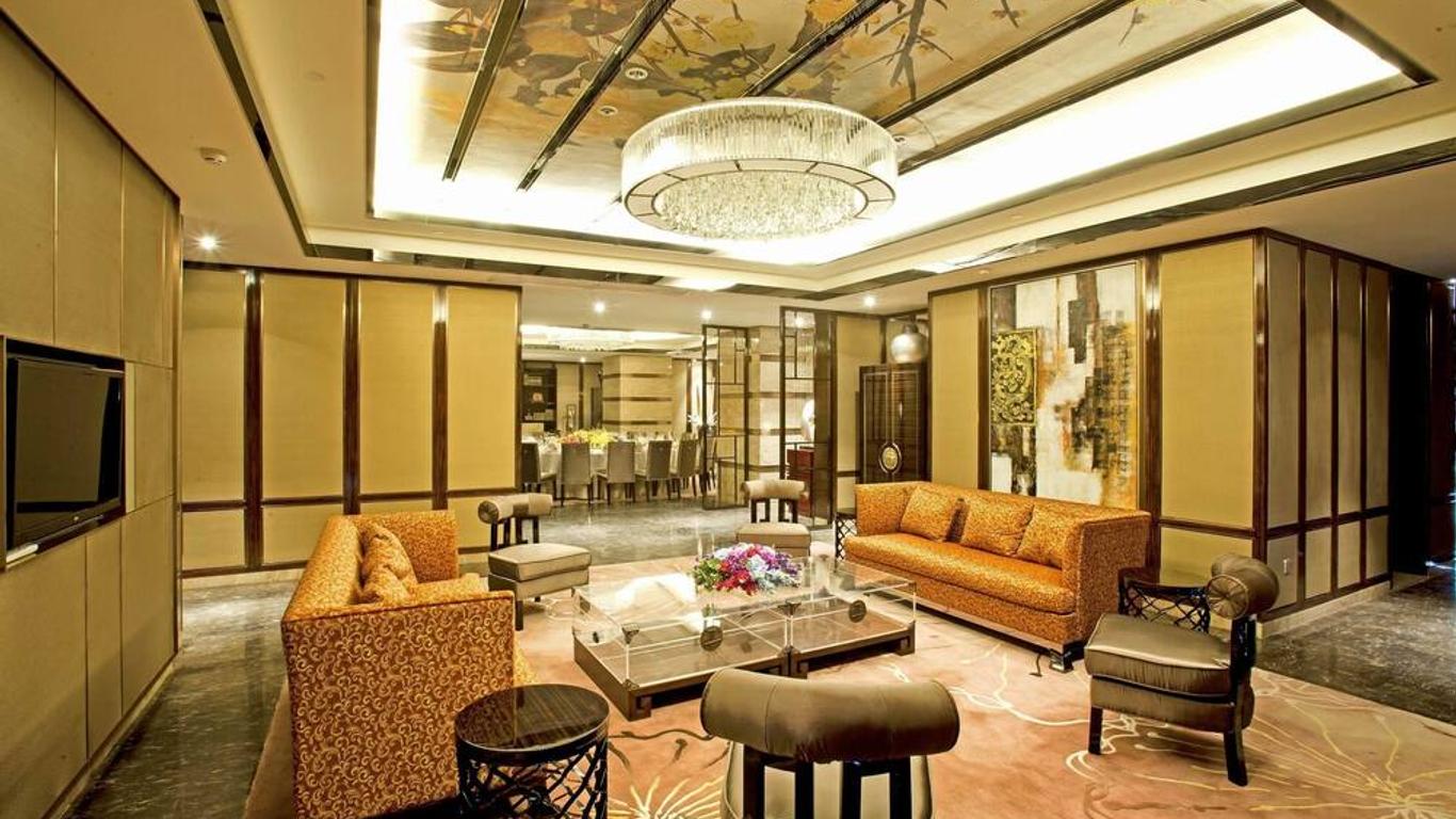 Landmark Hotel