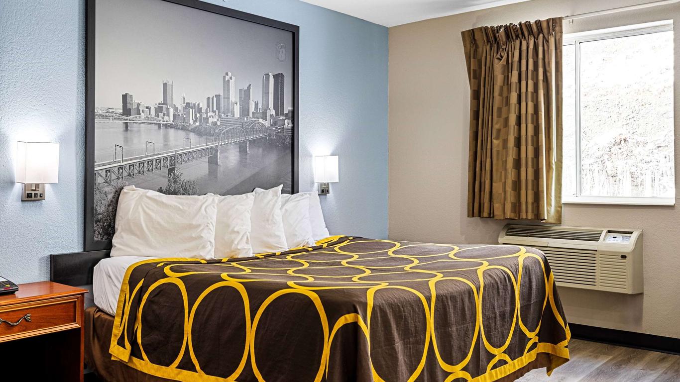 Super 8 by Wyndham Pittsburgh/Monroeville