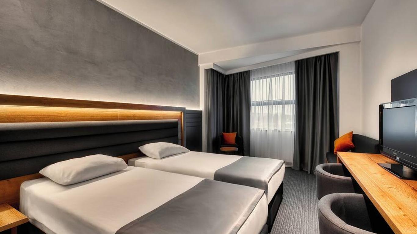 Hotel Aristos
