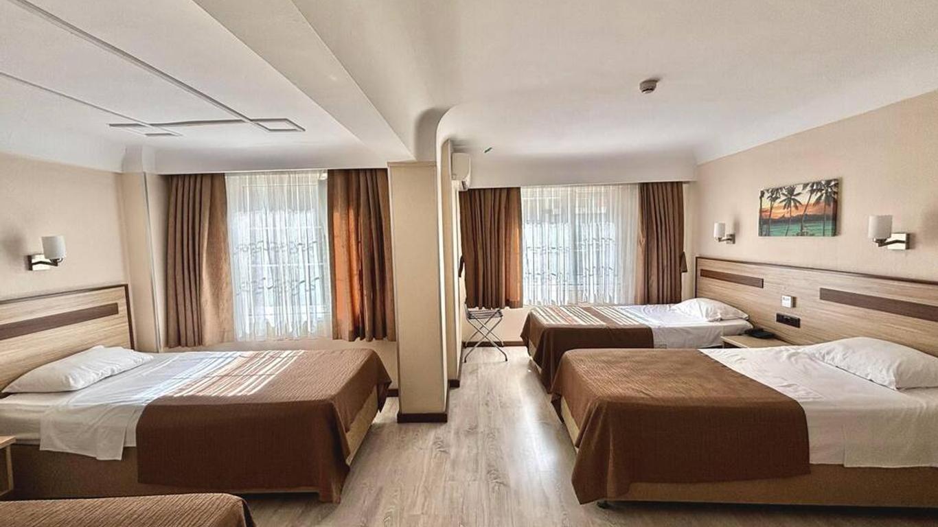 Gold Hotel