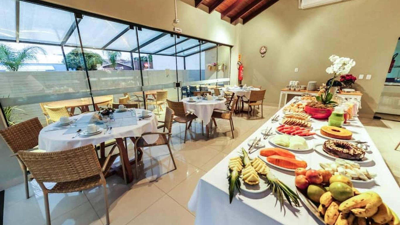 Clh Suites Bonito Centro