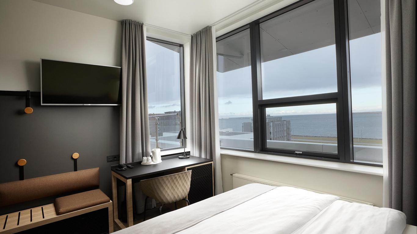 Hotel Cabin