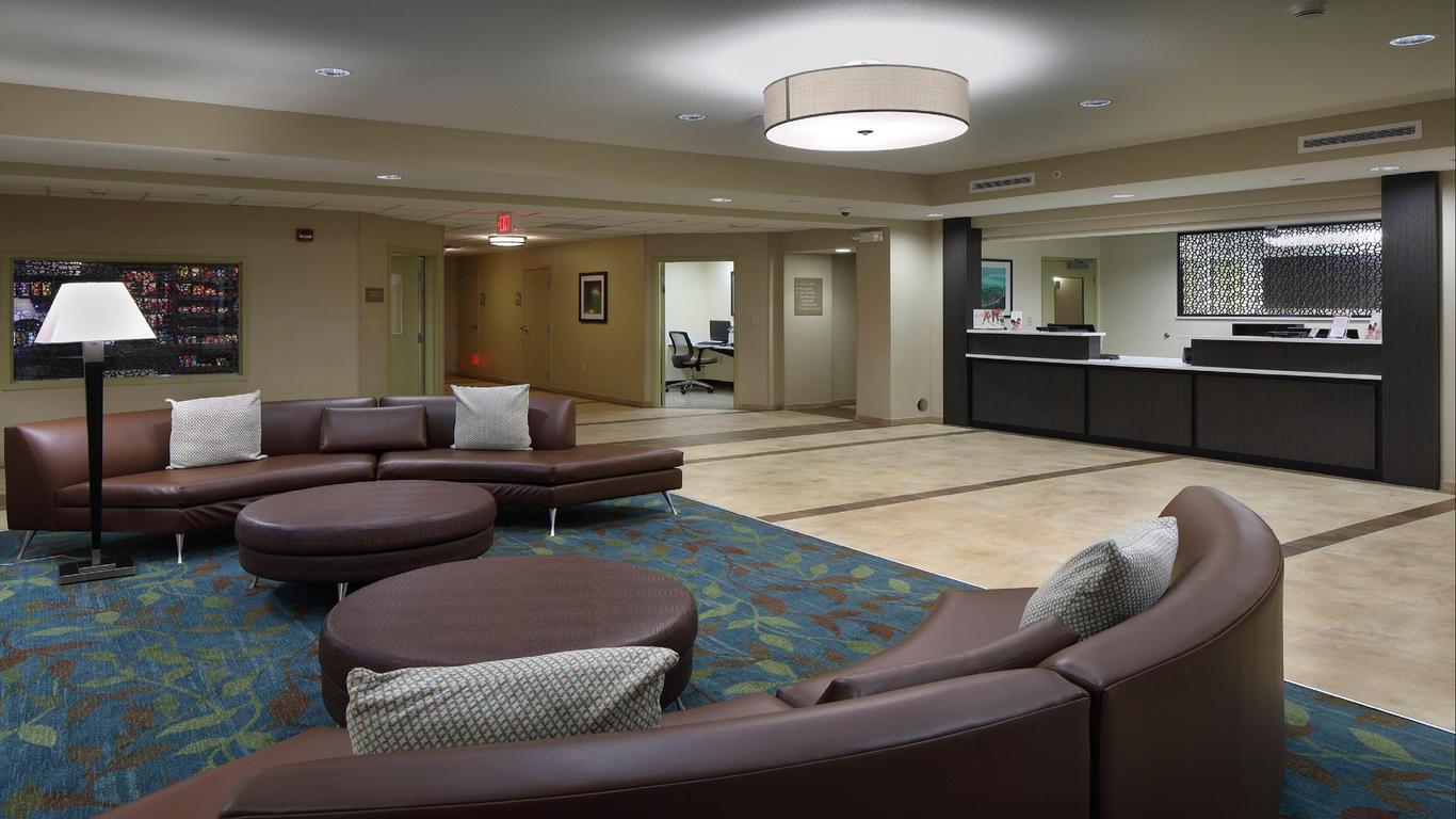 Candlewood Suites Newark South - University Area