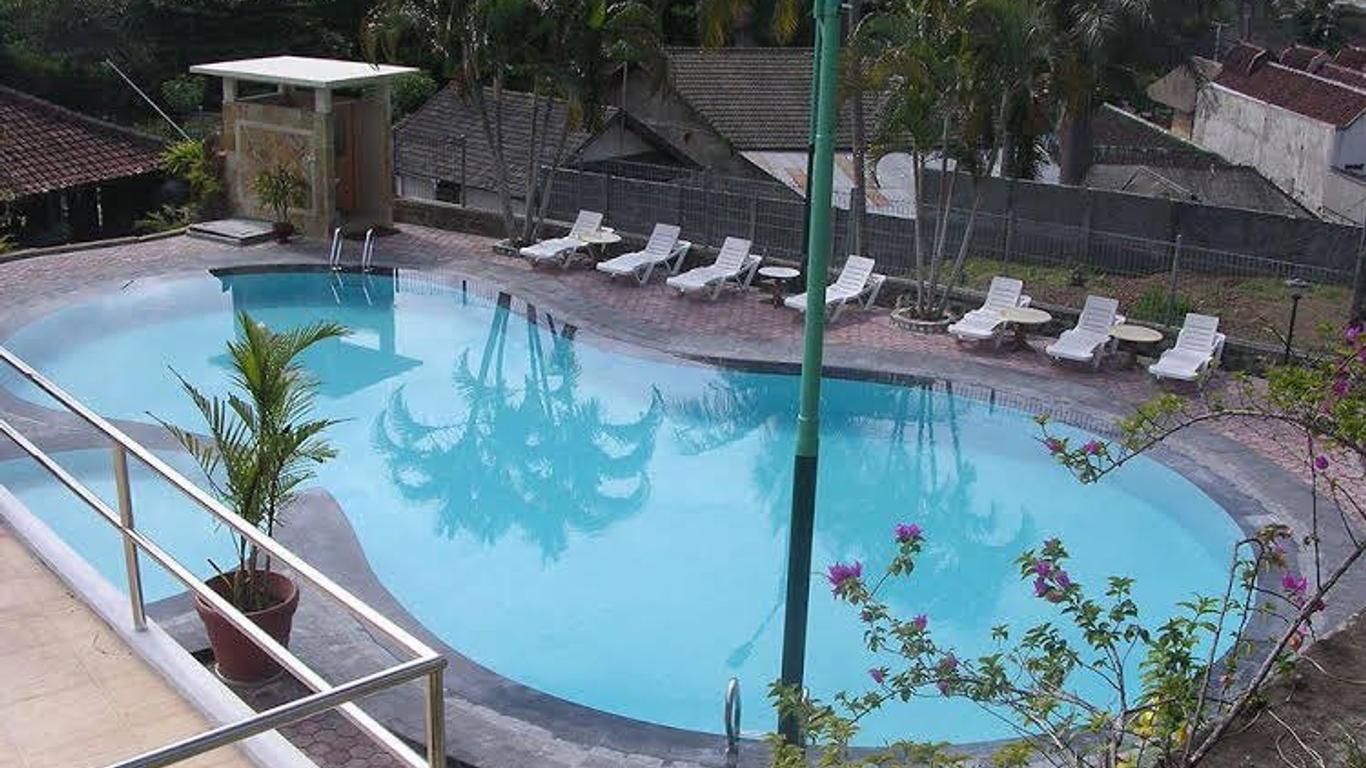 Bukit Senggigi Hotel