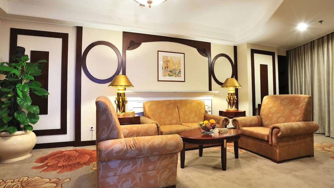 Fuzhou Meilun Hotel