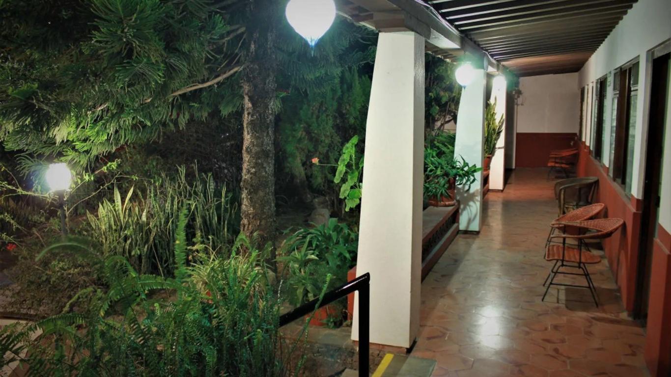 Hotel Embajadoras