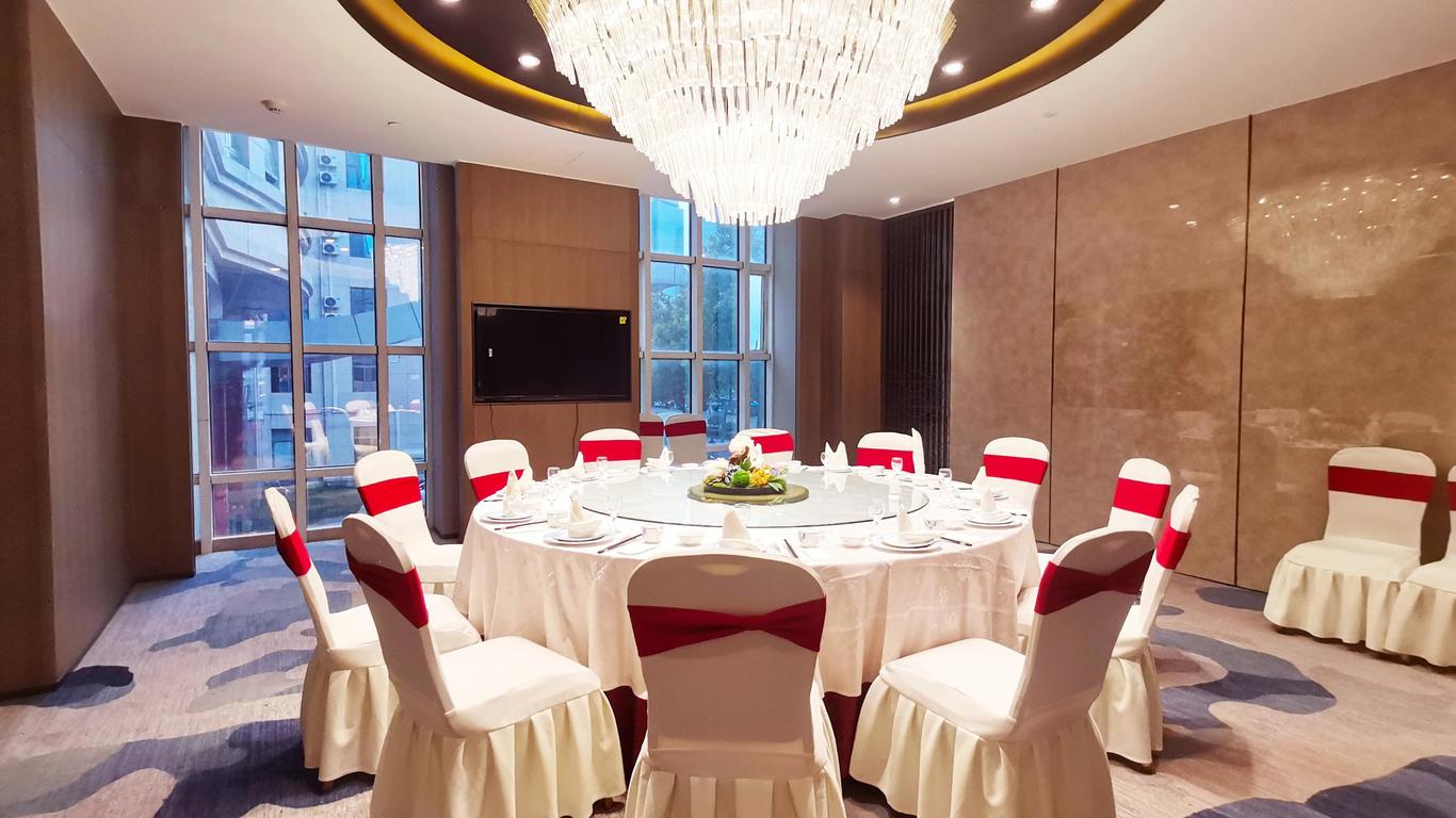 Shandong Yizheng Hotel