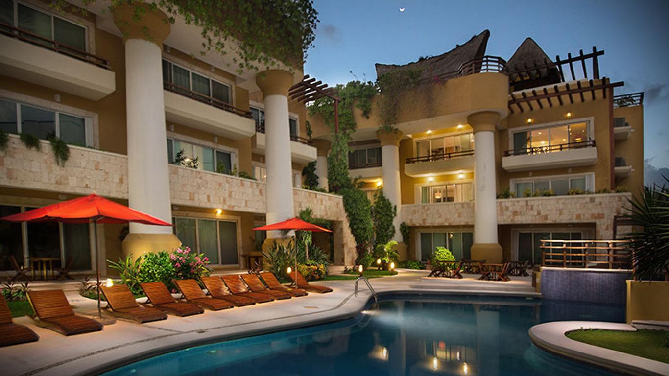 Pueblito Escondido Luxury Condo Hotel