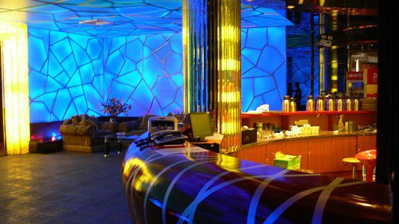 Gem Flower Hotel